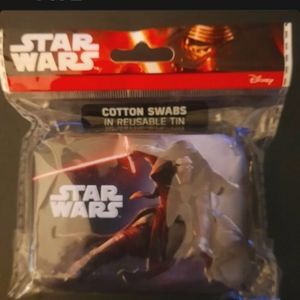 Disney Star Wars Kylo Ren Traveling Collector Tin
